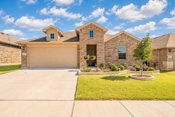 $340,000 | 860 Round Robin Lane, Fort Worth, TX 76131