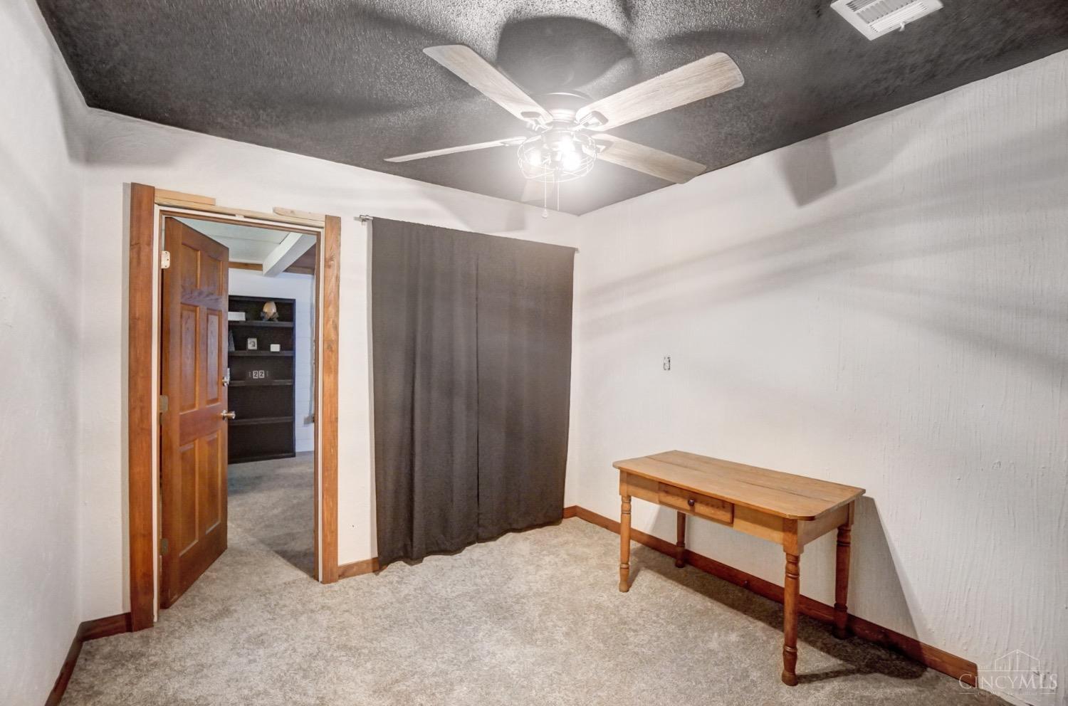 2334 Jackson Road Hamilton, OH 45011 - Photo 17 of 34 Gallery Image 17