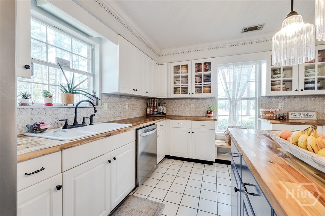 111 Dixie Drive Springfield, GA 31329 - Photo 14 of 57