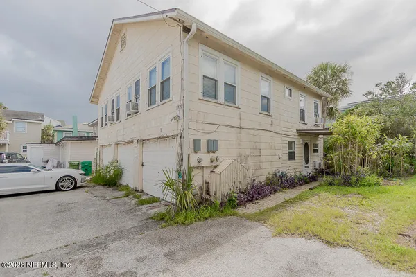 $1,550 | 1720 1st Street North, Unit 1, Jacksonville Beach, FL 32250
