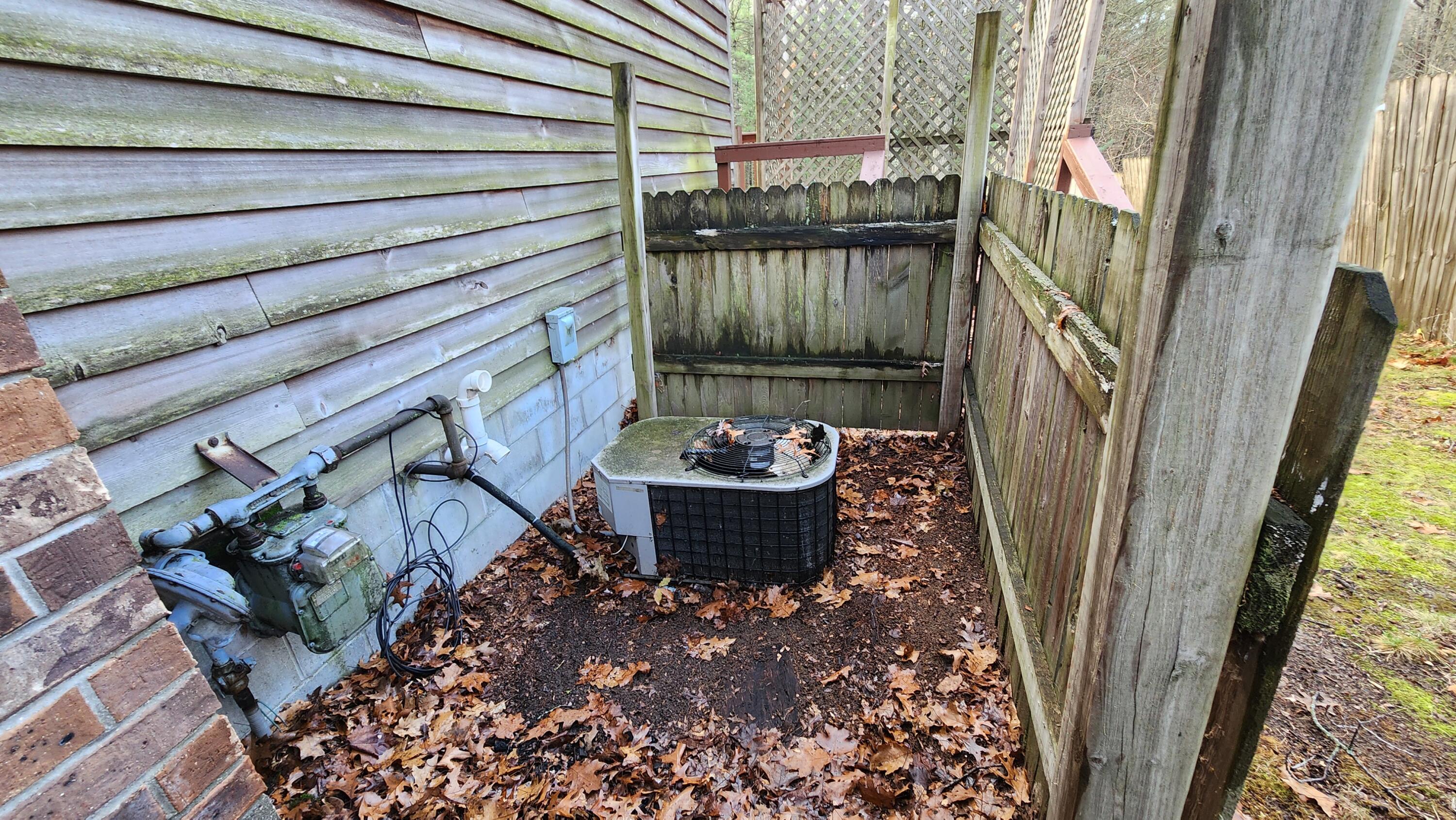 1481 North Peterson Road Muskegon, MI 49445 - Photo 27 of 28 AC Unit