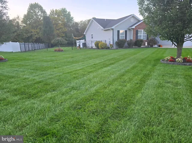 a view of a entryway of the house