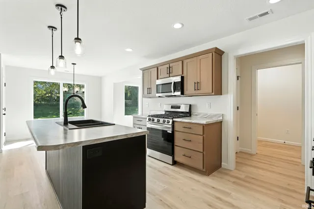 $368,900 | 15524 Impala Drive, Huntertown, IN 46748