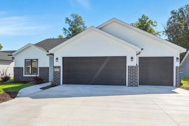 $368,900 | 15524 Impala Drive, Huntertown, IN 46748