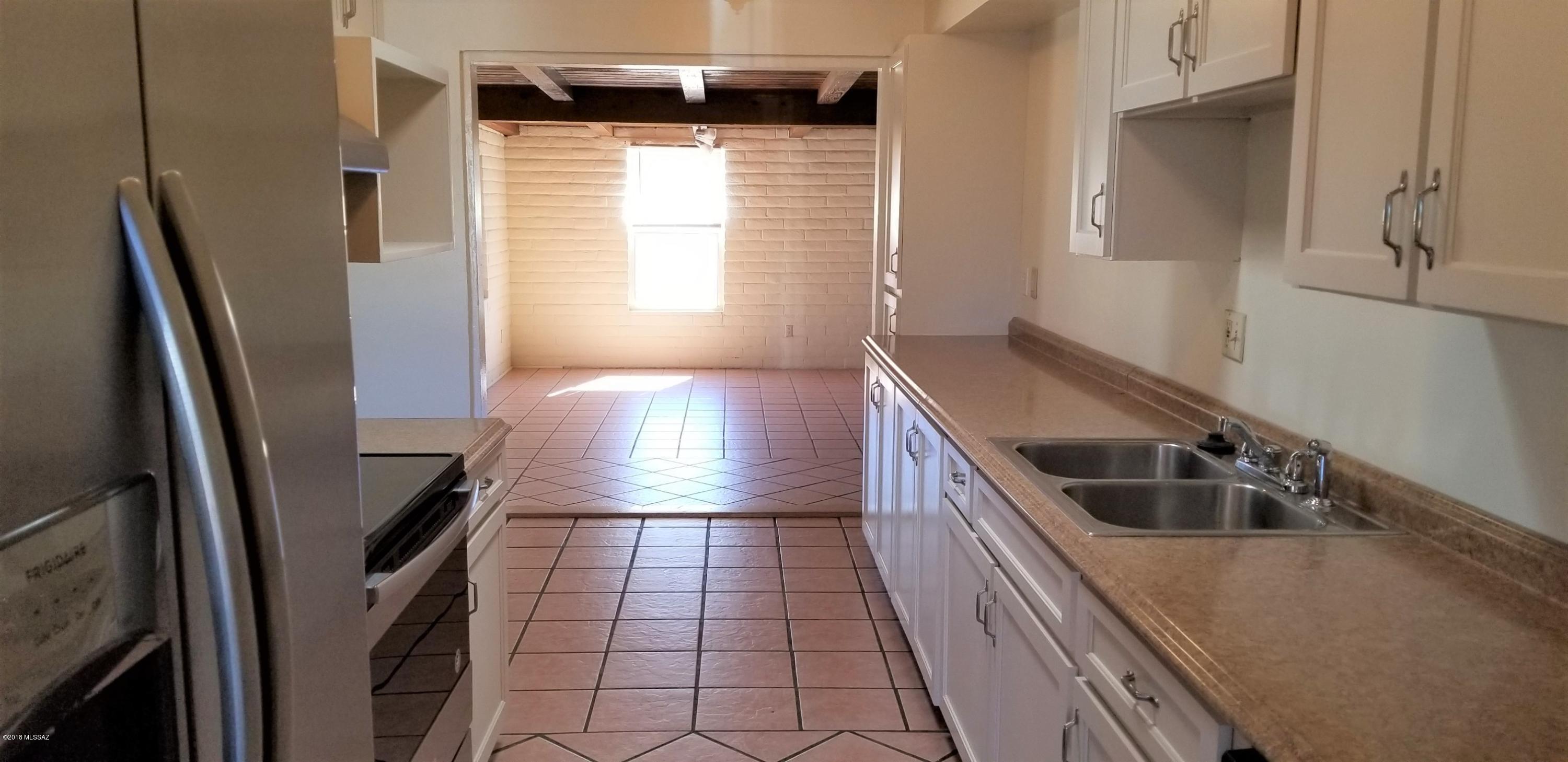 7491 East Stella Road Tucson, AZ 85730 - Photo 5 of 14