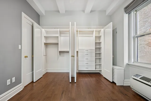 $1,495,000 | 25 5th Avenue, Unit 3G | Greenwich Village