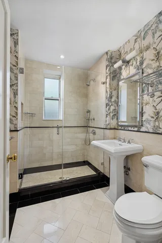 $1,495,000 | 25 5th Avenue, Unit 3G | Greenwich Village