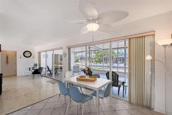 $949,000 | 385 Avenida Madera, Sarasota, FL 34242