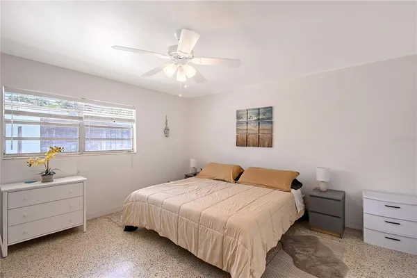 $949,000 | 385 Avenida Madera, Sarasota, FL 34242