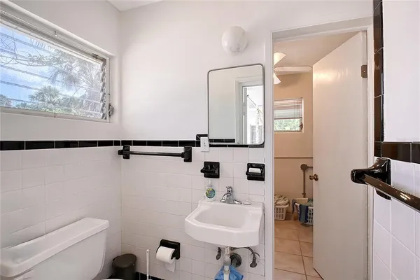 $949,000 | 385 Avenida Madera, Sarasota, FL 34242