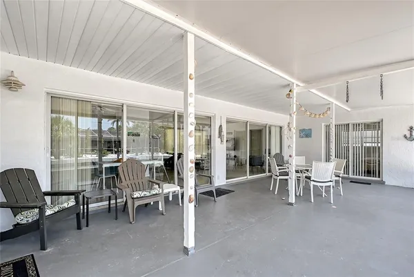 $949,000 | 385 Avenida Madera, Sarasota, FL 34242