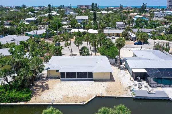 $949,000 | 385 Avenida Madera, Sarasota, FL 34242