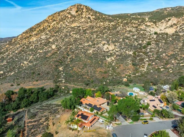 $899,000 | 25710 Caryn Court, Ramona, CA 92065