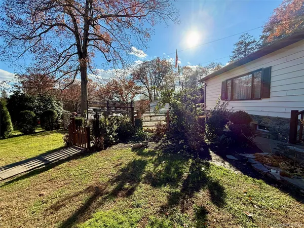 $299,000 | 14-16 Glen Avenue, Dover Plains, NY 12522