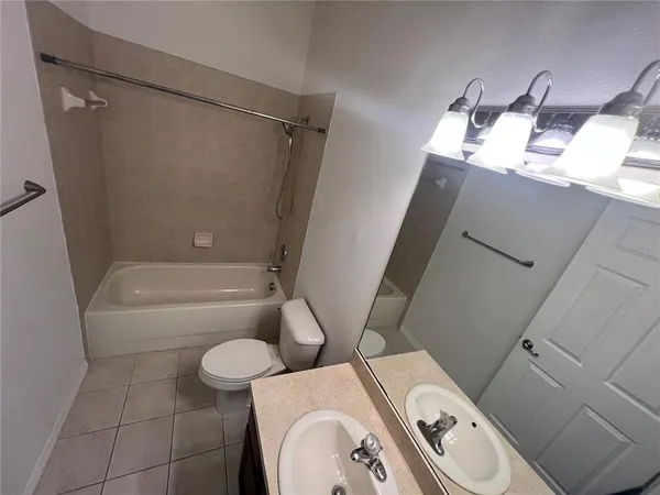 $2,450 | 6854 47th Way North, Pinellas Park, FL 33781