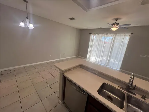 $2,450 | 6854 47th Way North, Pinellas Park, FL 33781