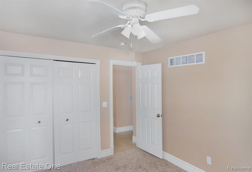 51900 Baker Road Chesterfield, MI 48047 - Photo 13 of 26