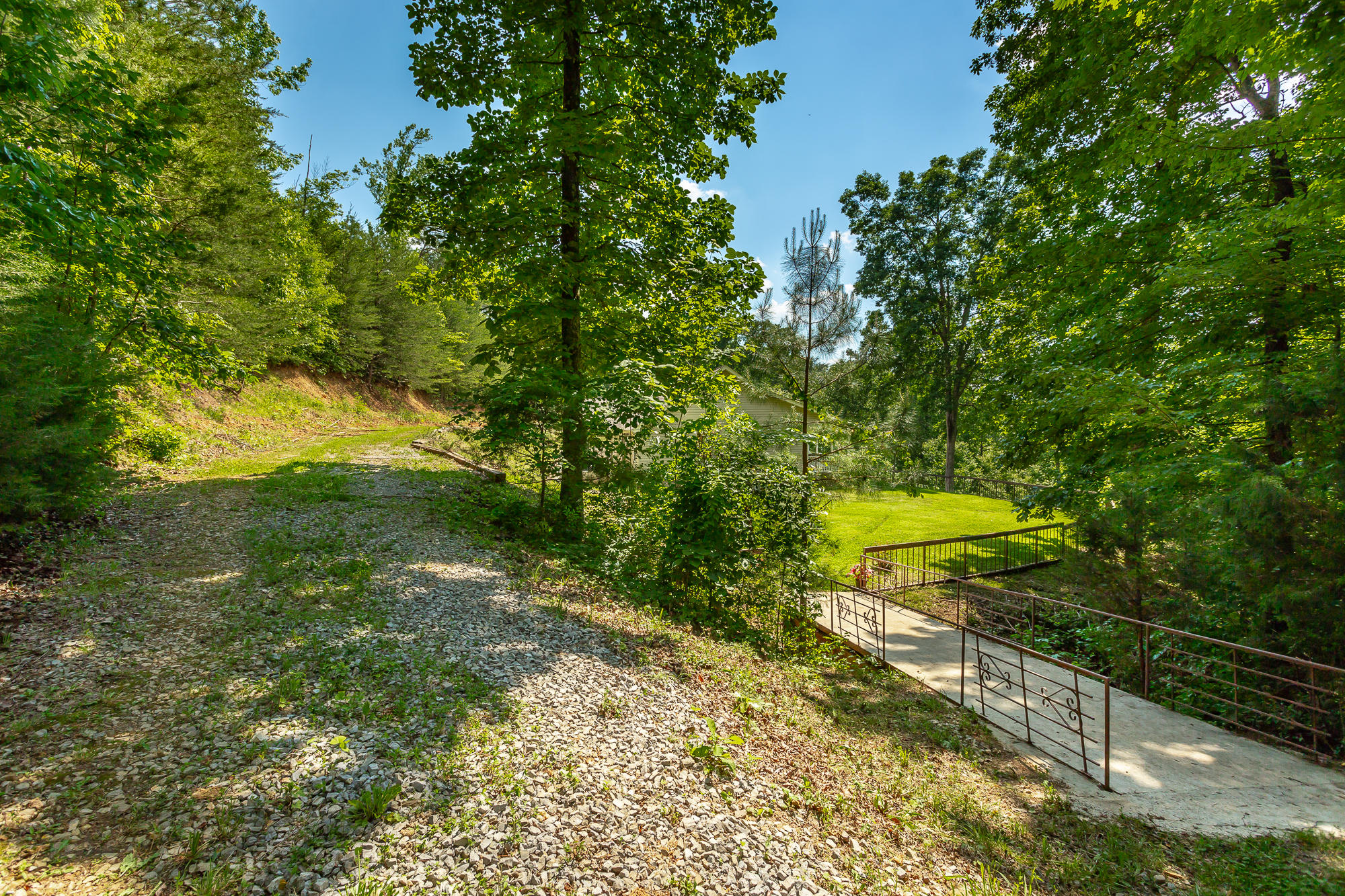 13650 Stormer Road Soddy Daisy, TN 37379 - Photo 36 of 38 13650 Stormer Road Nick Review-108