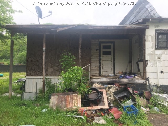 10342 State Rt 3 Road Seth, WV 25181 - Photo 3 of 22 Gallery Image 3