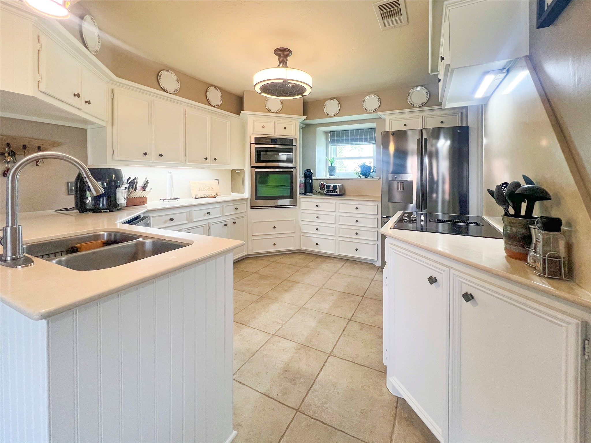 49 Colony Square Angleton, TX 77515 - Photo 11 of 27