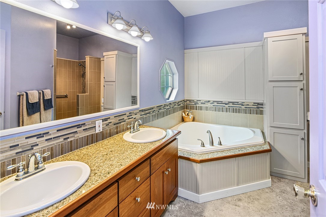 33 East Toandos Road Quilcene, WA 98376 - Photo 19 of 40