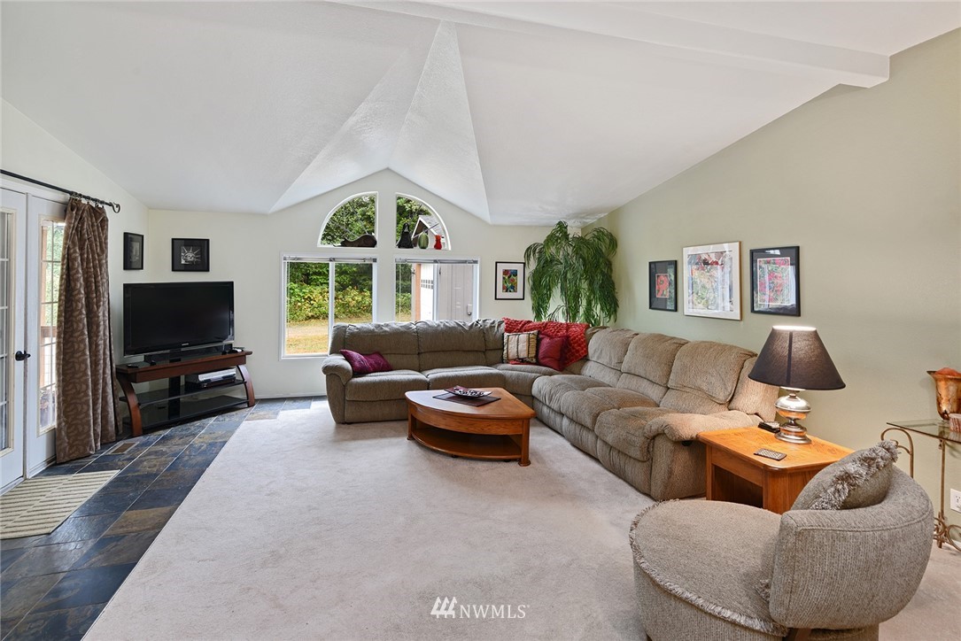33 East Toandos Road Quilcene, WA 98376 - Photo 4 of 40