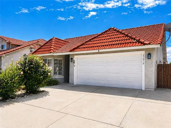 $620,000 | 23078 Canyon Hills Drive, Corona, CA 92883