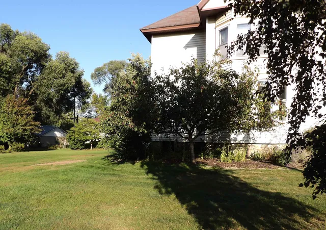 $299,000 | 330 West Main Street, Princeton, WI 54968