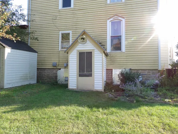 $279,000 | 330 West Main Street, Princeton, WI 54968
