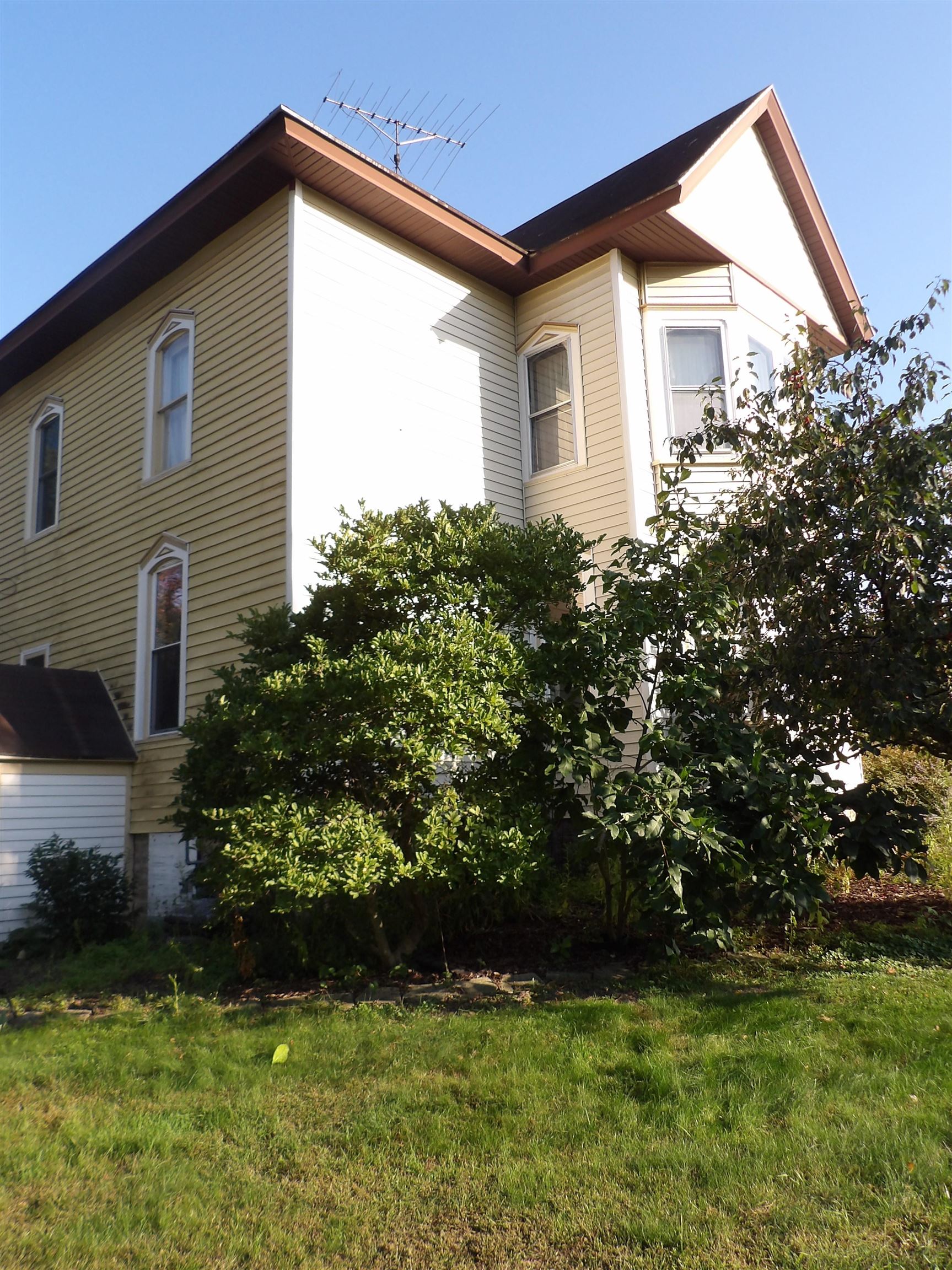 330 West Main Street Princeton, WI 54968 - Photo 9 of 40