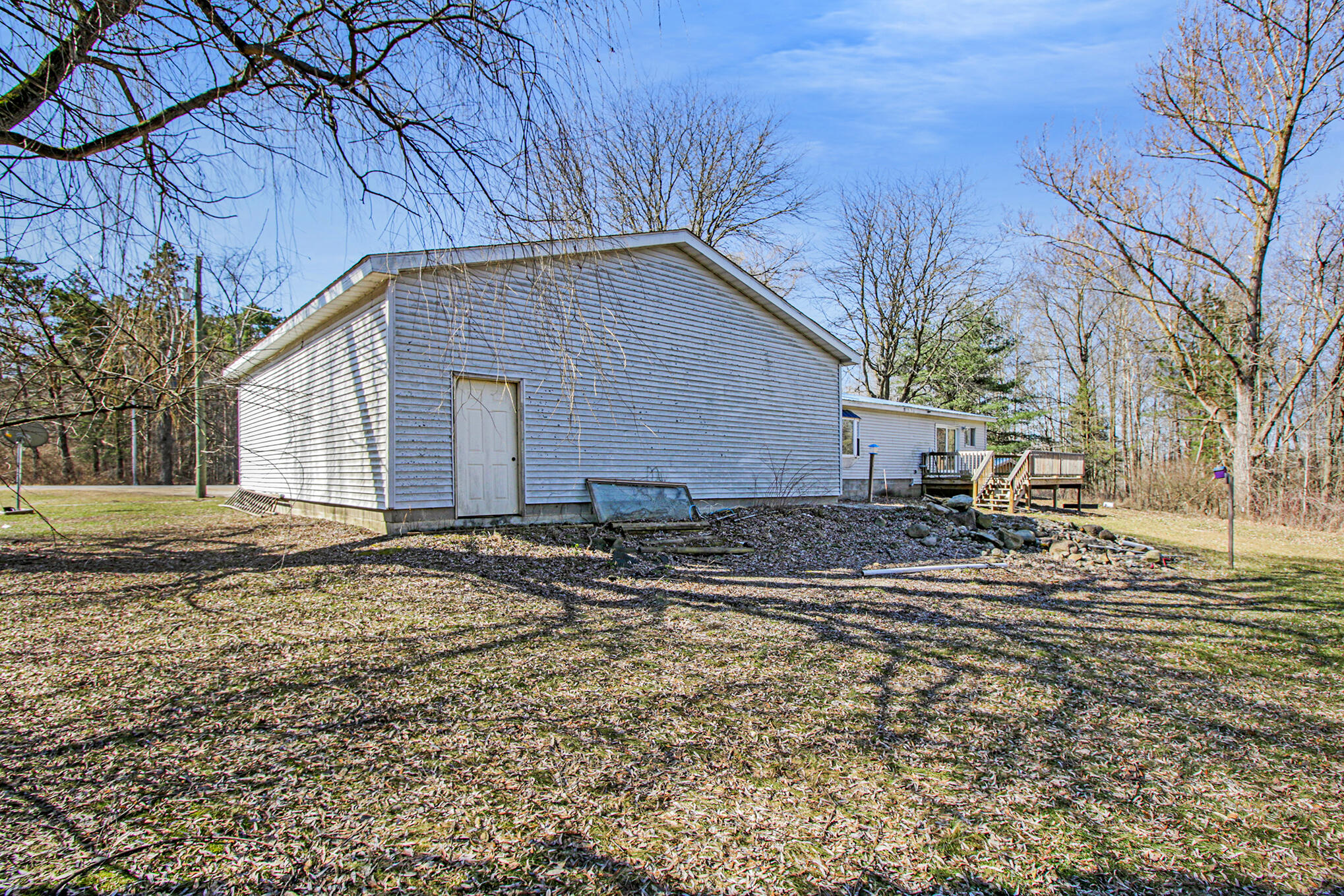15224 Pierce Road Stanwood, MI 49346 - Photo 5 of 30 Photo Apr 12, 11 31 03 AM