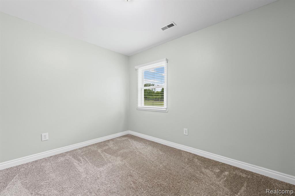 4165 Crooks Road Troy, MI 48098 - Photo 12 of 27