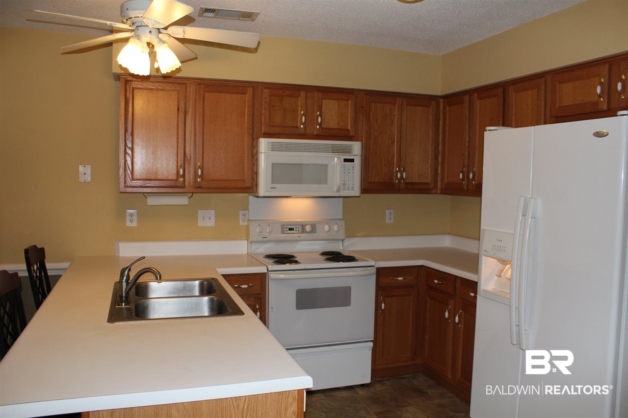 101 Pennbrooke Loop Foley, AL 36535 - Photo 15 of 43 Kitchen