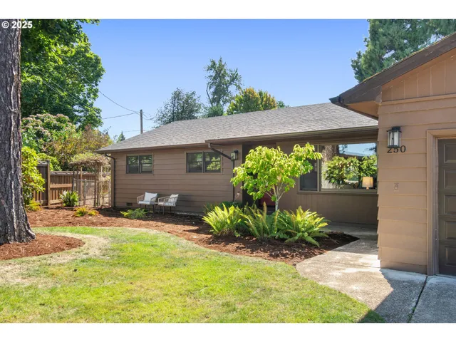 $624,900 | 250 Regal Court, Eugene, OR 97401