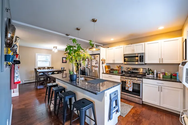 $549,900 | 397 Ethan Allen Parkway, Burlington, VT 05408