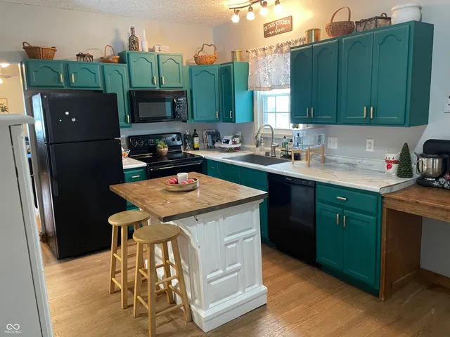 $232,500 | 308 Bishop Street, Mooresville, IN 46158