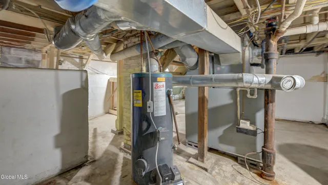 $365,000 | 120 County Highway 155, Broadalbin, NY 12025