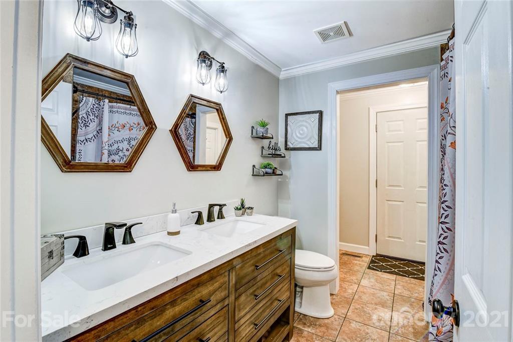 225 Hilbert Road Rockwell, NC 28138 - Photo 15 of 26 Gallery Image 15