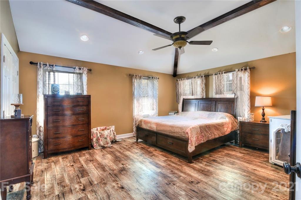 225 Hilbert Road Rockwell, NC 28138 - Photo 10 of 26 Gallery Image 10