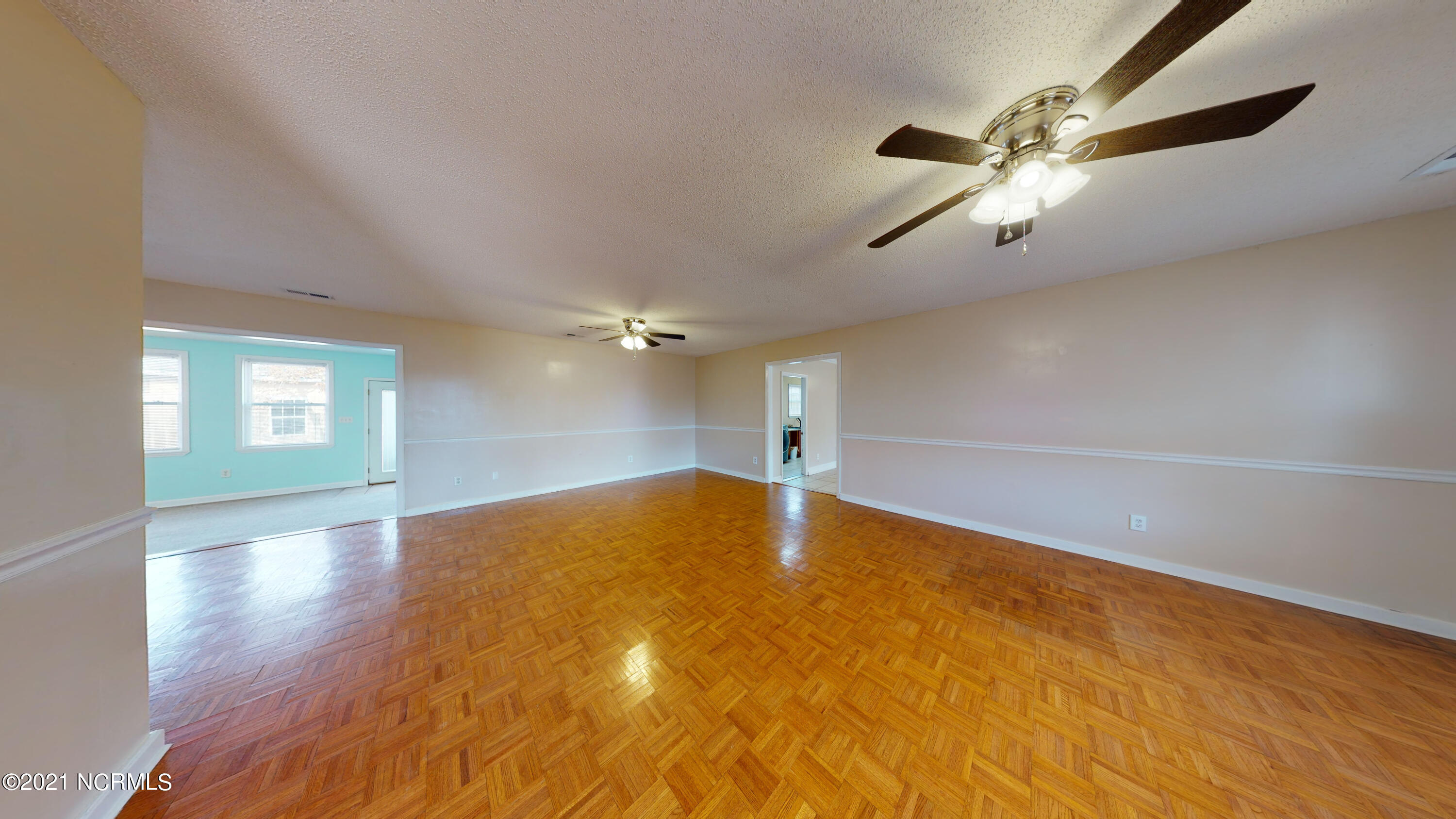 208 Inman Court Hubert, NC 28539 - Photo 11 of 35 208-Inman-Ct-12042021_155023