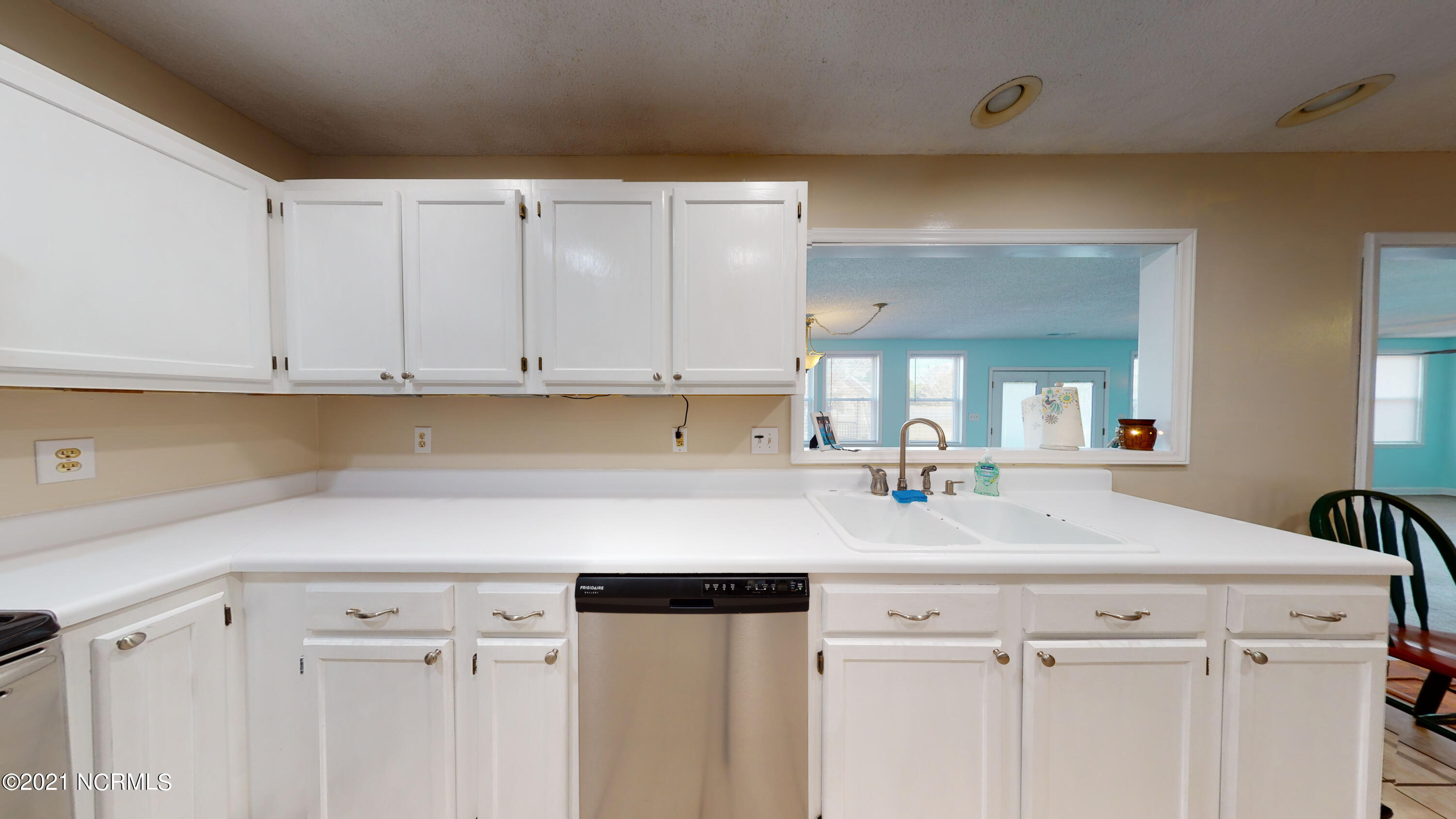 208 Inman Court Hubert, NC 28539 - Photo 17 of 35 208-Inman-Ct-12042021_155239