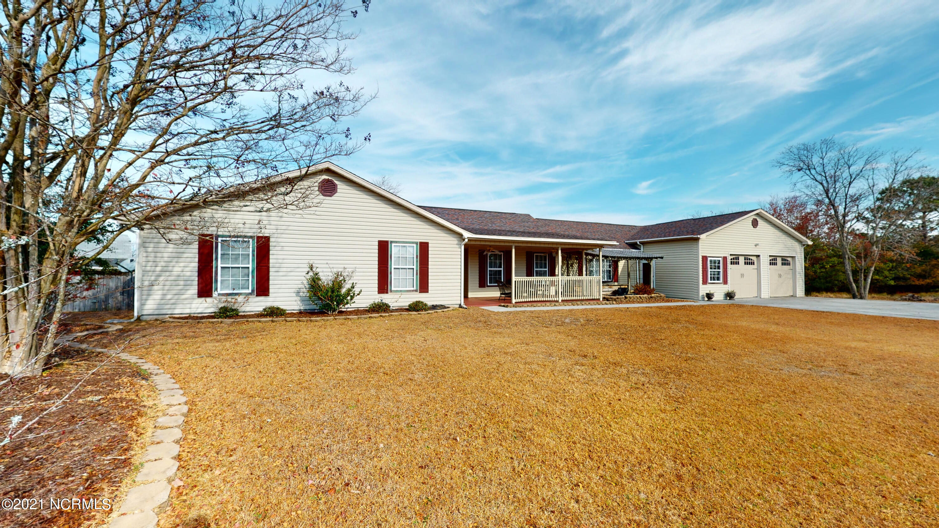 208 Inman Court Hubert, NC 28539 - Photo 3 of 35 208-Inman-Ct-12042021_154300