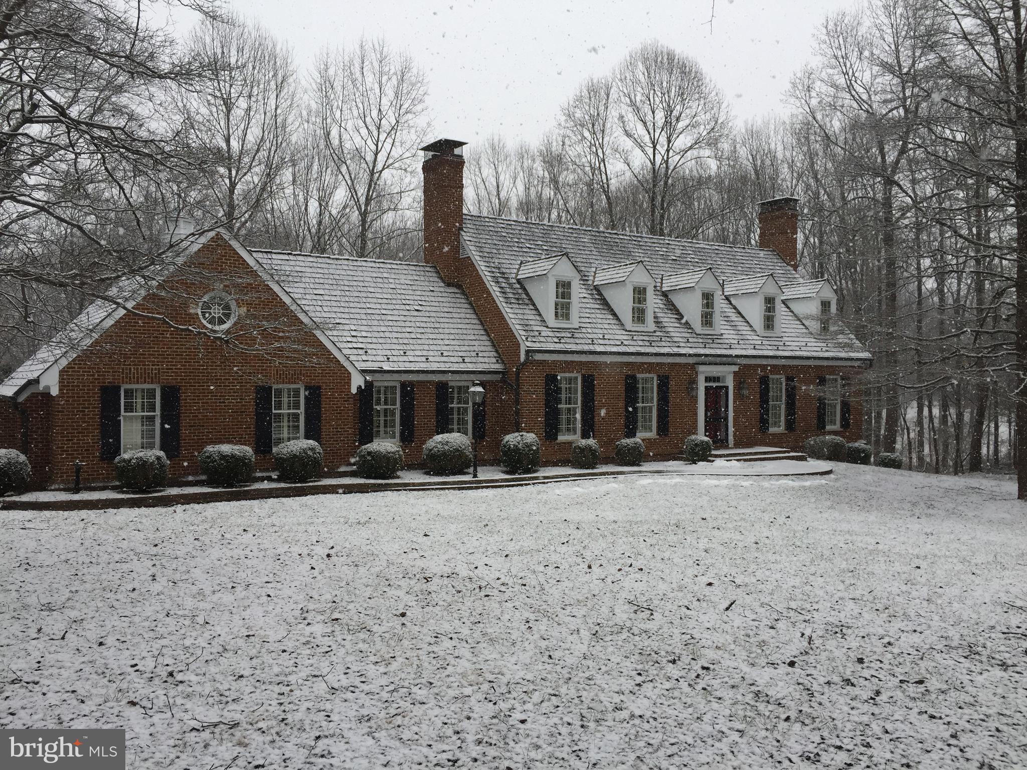 39218 Foxhill Road Leesburg, VA 20175 - Photo 1 of 36 Classic ! 1980 built,,,,,,5 acres