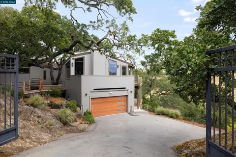 $2,850,000 | 2 Leeward Glen, Lafayette, CA 94549