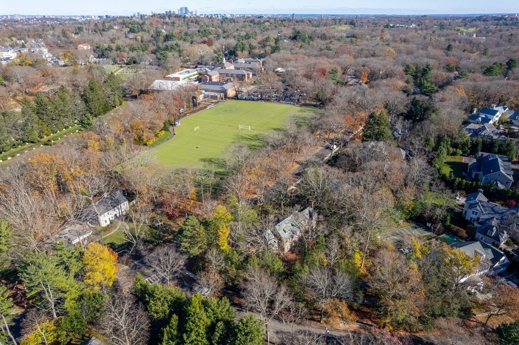 320 Woodland Road Brookline, MA 02467 - Photo 11 of 19 Gallery Image 11