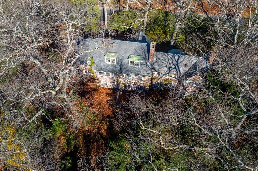 320 Woodland Road Brookline, MA 02467 - Photo 9 of 19 Gallery Image 9