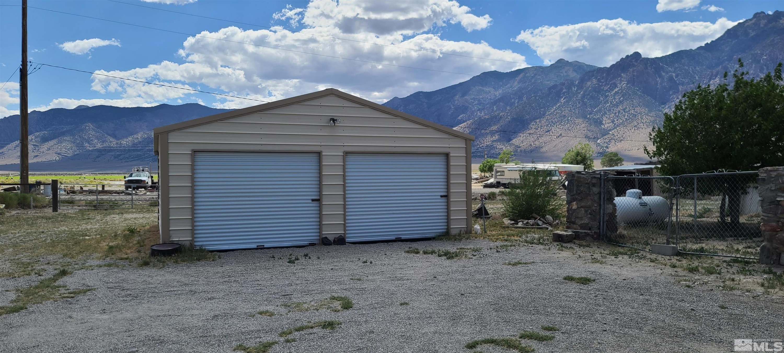 83 East Pablo Road Round Mountain, NV 89045 - Photo 3 of 37 Photo 3