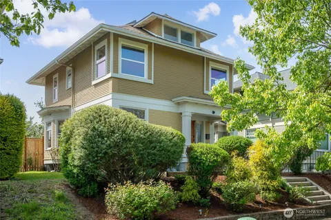 $1,449,000 | 153 29th Avenue, Seattle, WA 98122