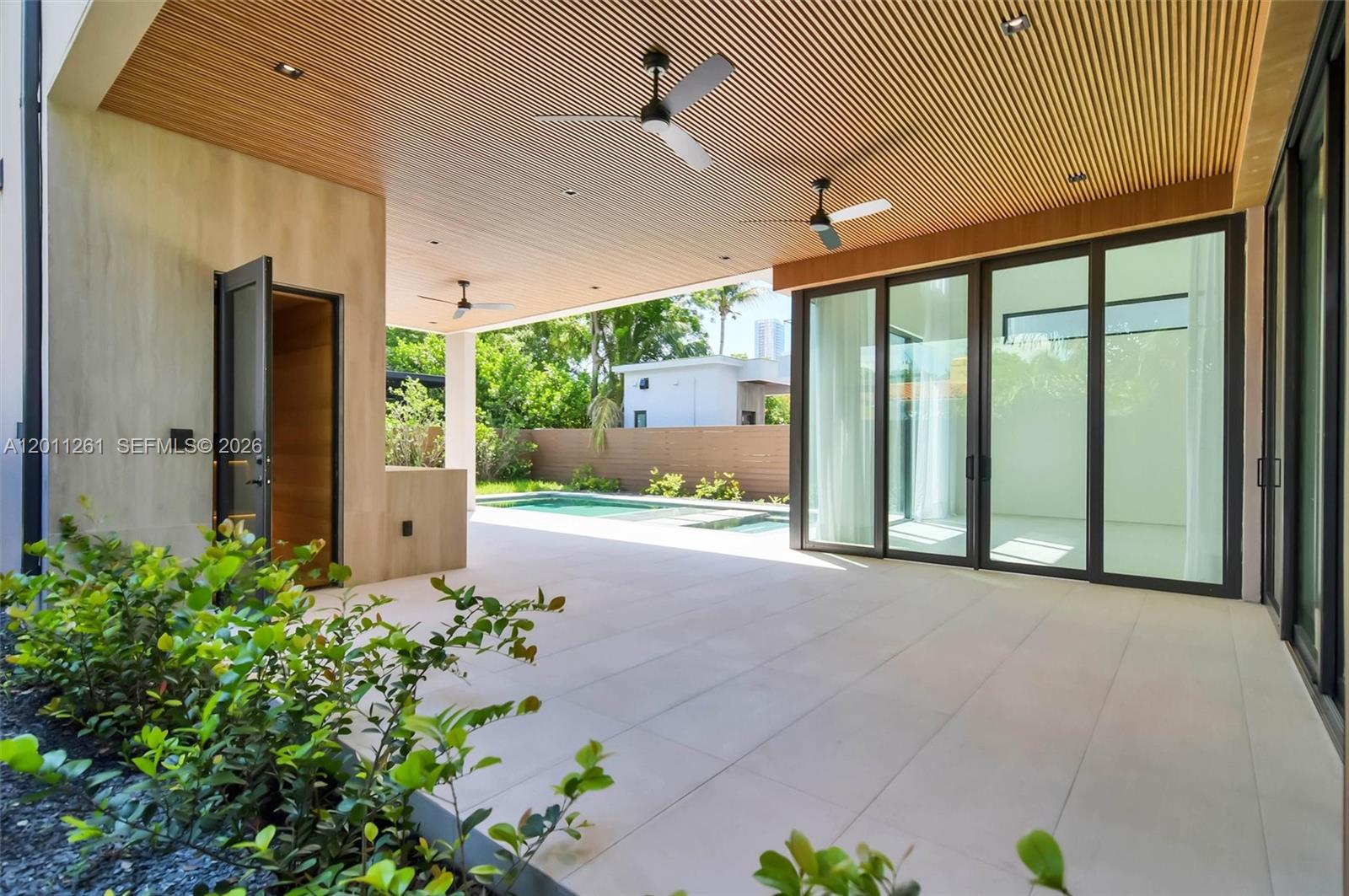 135 Southwest 29th Road Miami, FL 33129 - Photo 61 of 74