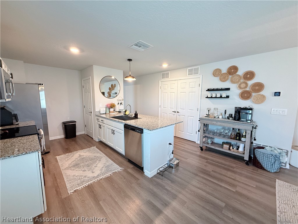1388 Stone Ridge Circle Sebring, FL 33870 - Photo 14 of 37
